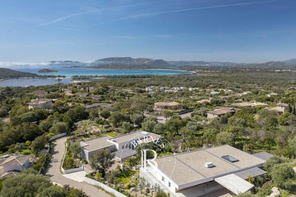 Sainte-Lucie-de-Porto-Vecchio, Villa 4 Chambres -  254 m² à vendre