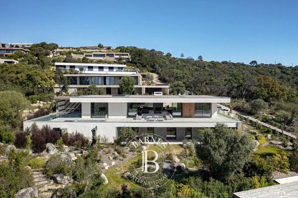 Sainte-Lucie-de-Porto-Vecchio, Villa 4 Chambres -  254 m² à vendre