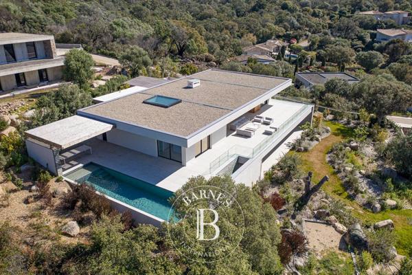 Sainte-Lucie-de-Porto-Vecchio, Villa 4 Chambres -  254 m² à vendre