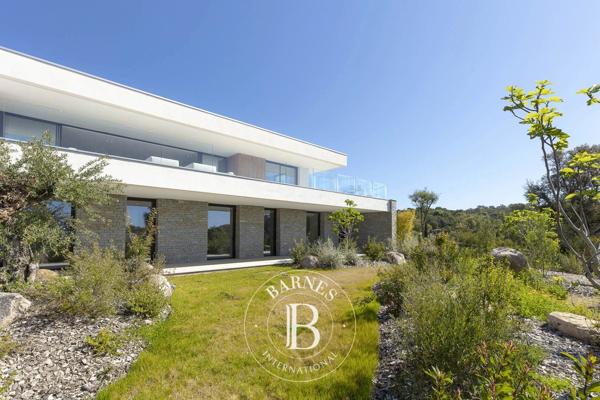 Sainte-Lucie-de-Porto-Vecchio, Villa 4 Chambres -  254 m² à vendre