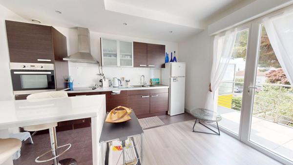 Maison à vendre à Royan - 7 pièces, 4 chambres, proche de la mer