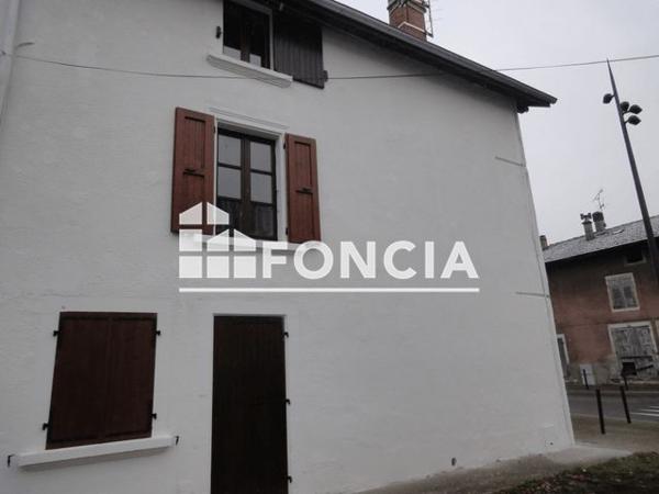 Location Appartement 2 pièces 74.5 m² - 30 COURS DE LA LIBERATION Vinay 38470