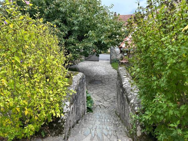Maison ancienne de charme avec dépendance aménageable
