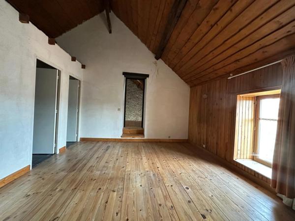 Maison ancienne de charme avec dépendance aménageable