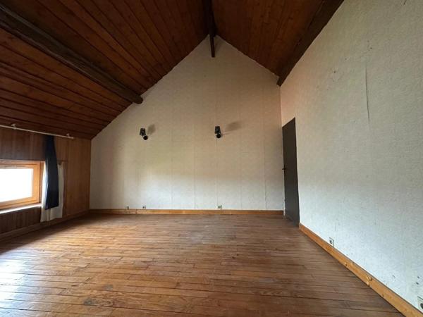 Maison ancienne de charme avec dépendance aménageable