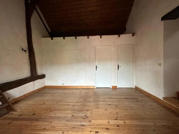 Maison ancienne de charme avec dépendance aménageable