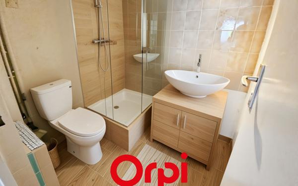 Appartement à vendre    1 pièce • 16 m2 Bandol