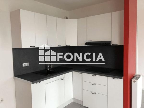 Location Appartement 3 pièces 54.27 m² - RUE RENE CASSIN Lieusaint 77127