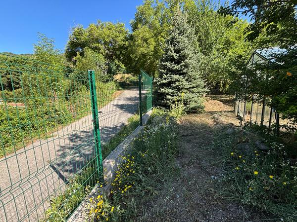 Exclusivité - Terrain avec roulotte Bayons 1350 m2