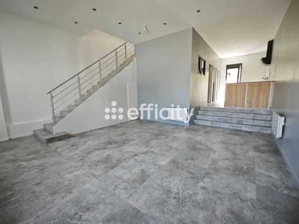 Maison
         5 pièces
        - 105 m² Bien prestige 424 000 € *