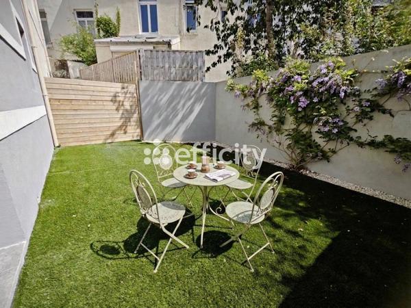 Maison
         5 pièces
        - 105 m² Bien prestige 424 000 € *
