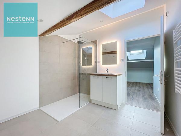 Appartement à vendre T2 rénové 80m² avec parking, centre Villefranche De Lauragais