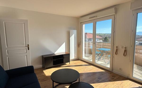 Appartement à louer    2 pièces • 42,06 m2 Gex