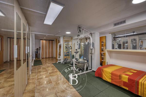 Cranves-Sales, Maison 4 Chambres -  371 m² à vendre