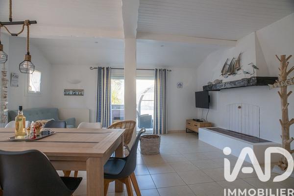 Maison à vendre 8 pièces 203 m² Saint-Gilles-Croix-de-Vie