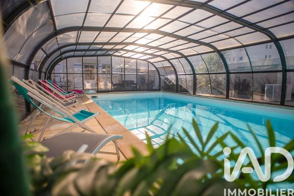 Maison à vendre 8 pièces 203 m² Saint-Gilles-Croix-de-Vie