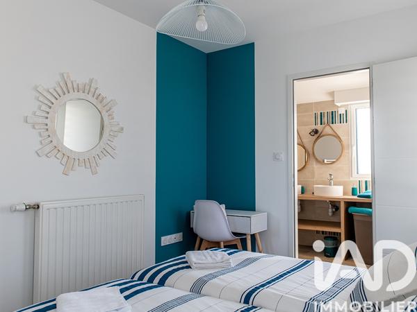 Maison à vendre 8 pièces 203 m² Saint-Gilles-Croix-de-Vie