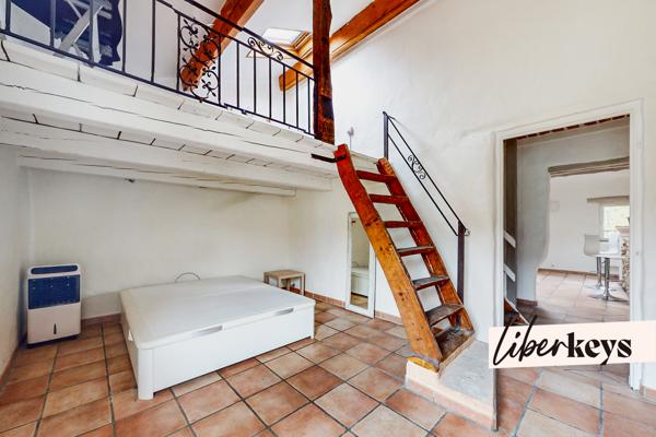 Appartement 3 pièces de 63 m² (46 m² Loi Carrez) - Centre de Draguignan - Vendu avec lot (pour local commercial ou studio) - Proche commodités