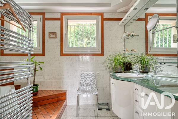 Maison à vendre 9 pièces 218 m² Bessancourt