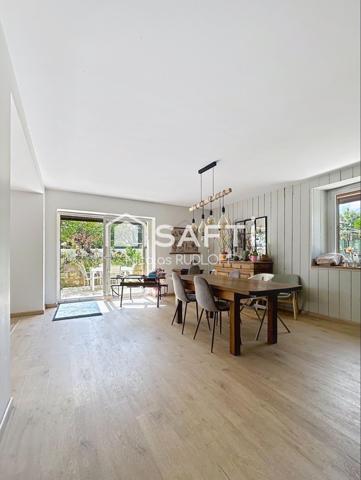 Maison - 7 pièces - 227m²