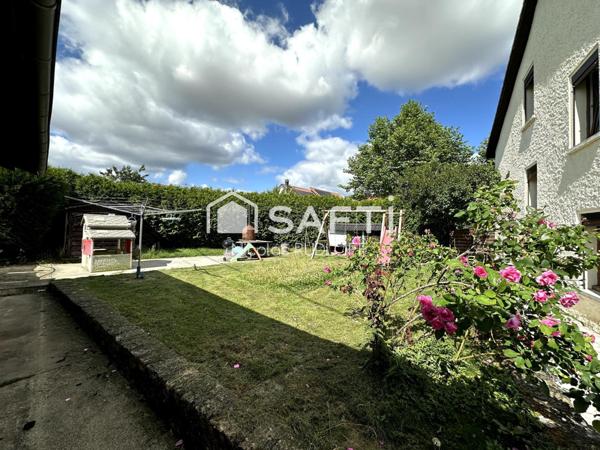 Maison - 7 pièces - 227m²