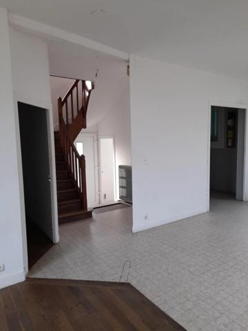 MAISON à vendre 5 pièces CORBIGNY (58) - 113 M2 - GARAGE et DEPENDANCE - TERRAIN 405 m2