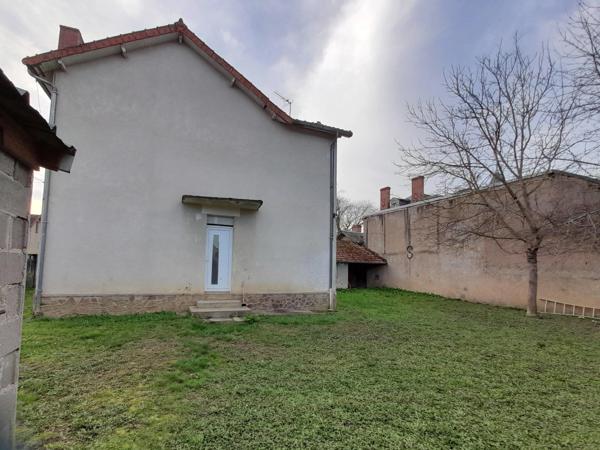 MAISON à vendre 5 pièces CORBIGNY (58) - 113 M2 - GARAGE et DEPENDANCE - TERRAIN 405 m2