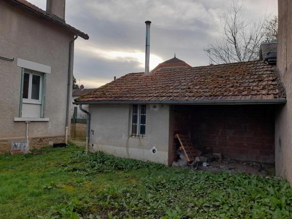 MAISON à vendre 5 pièces CORBIGNY (58) - 113 M2 - GARAGE et DEPENDANCE - TERRAIN 405 m2
