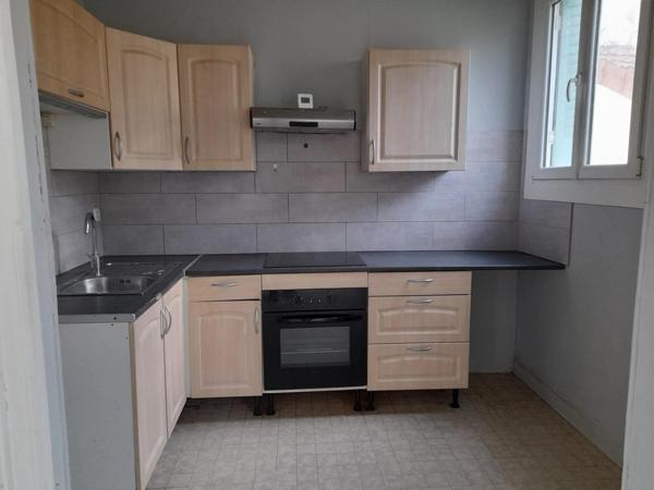 MAISON à vendre 5 pièces CORBIGNY (58) - 113 M2 - GARAGE et DEPENDANCE - TERRAIN 405 m2