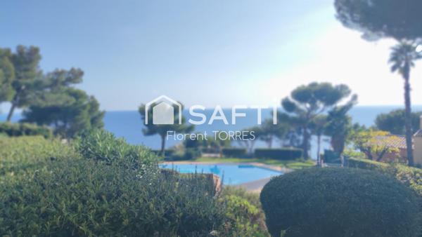 Appartement SAINT-MANDRIER– VUE MER–  PARKING