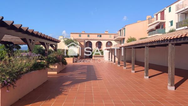 Appartement SAINT-MANDRIER– VUE MER–  PARKING