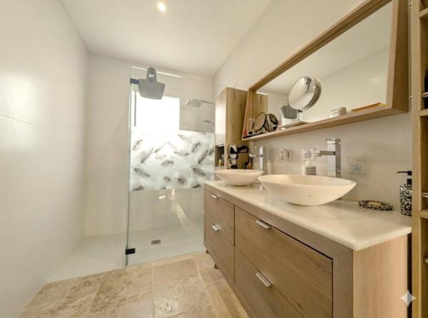 Plain-pied contemporain 3ch plein Sud