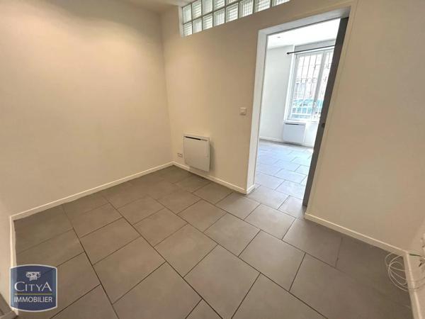 Appartement à louer 2 pièces 21.1m² Saint-Quentin (02100)