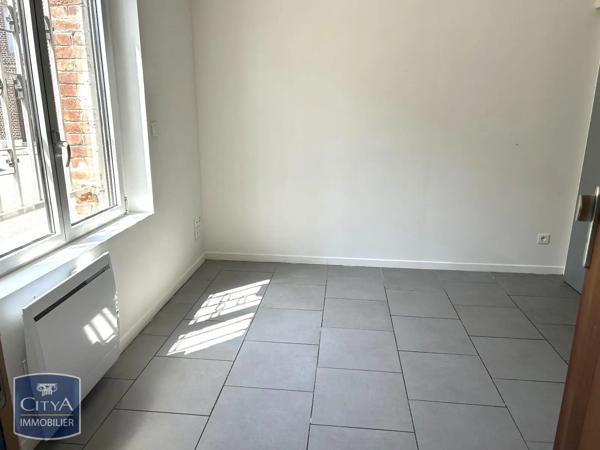 Appartement à louer 2 pièces 21.1m² Saint-Quentin (02100)