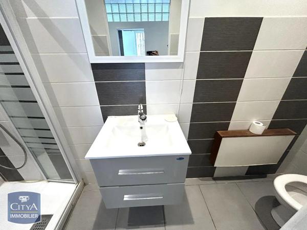 Appartement à louer 2 pièces 21.1m² Saint-Quentin (02100)