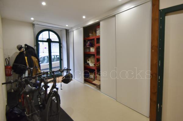 BORDEAUX HYPER CENTRE - RARE LOCAL COMMERCIAL 65m2 VENDU LIBRE D'OCCUPATION