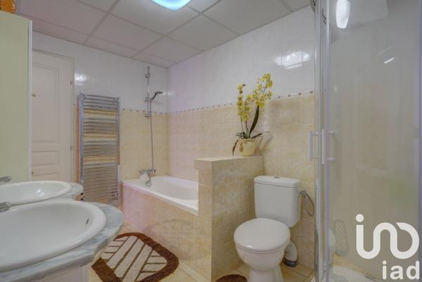 Maison 12 pièces de 349 m² à Peymeinade (06530)