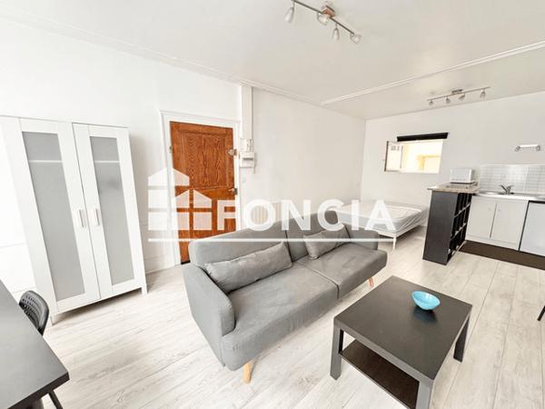 Location Studio meublé 35.12 m² - 22 RUE MAZELLE Metz 57000