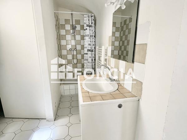 Location Studio meublé 35.12 m² - 22 RUE MAZELLE Metz 57000