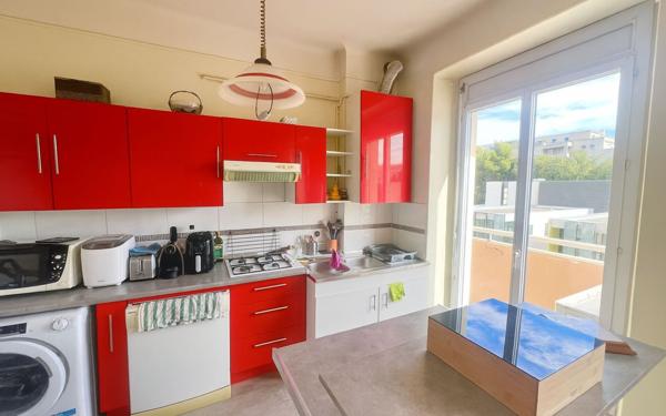 Appartement à vendre    3 pièces • 57,65 m2 Marseille 10
