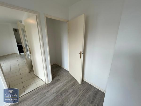 Appartement à vendre 2 pièces 43.9m² Corbeil-Essonnes (91100)
