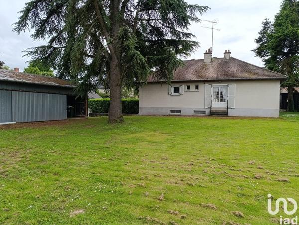 Maison 4 pièces de 94 m² à Luçay-le-Mâle (36360)