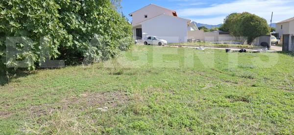 Terrain a bâtir a Aubagne - Au calme, nature et vue dégagée pour votre future maison