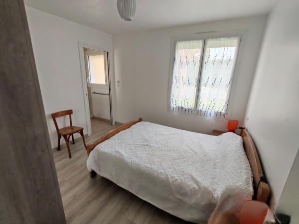 MAISON PLAIN PIED 5 CHAMBRES AVEC PISCINE COUVERTE