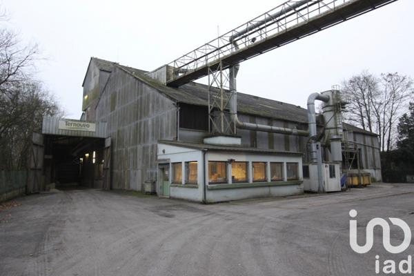 Maison 4 pièces de 3 512 m² à Saint-Quentin (02100)