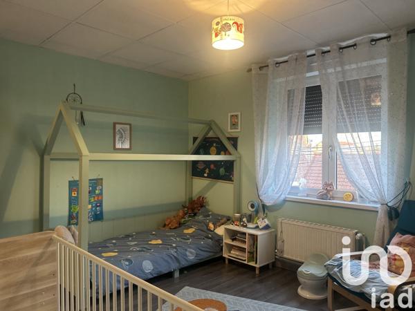 Maison de ville 4 pièces de 90 m² à Noyelles-Godault (62950)