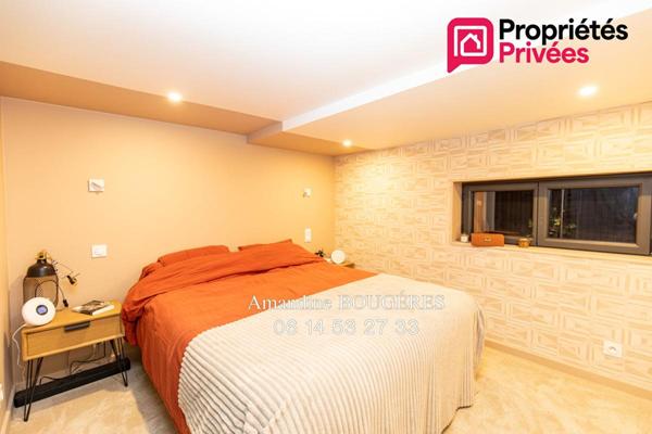 VITRE 35500 - PROCHE GARE A PIED- CENTRE VILLE -218 M² - 5 CHAMBRES - JARDIN - 579 000 EUROS HAI - STATIONNEMENT