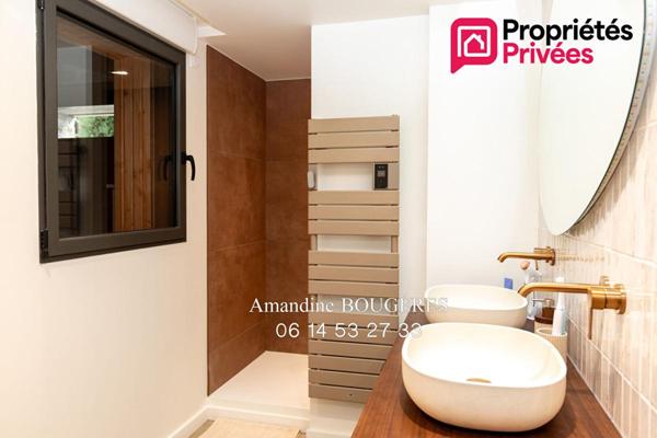 VITRE 35500 - PROCHE GARE A PIED- CENTRE VILLE -218 M² - 5 CHAMBRES - JARDIN - 579 000 EUROS HAI - STATIONNEMENT