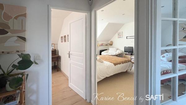 Maison d'archithecte avec une vue panoramique sur la Seine