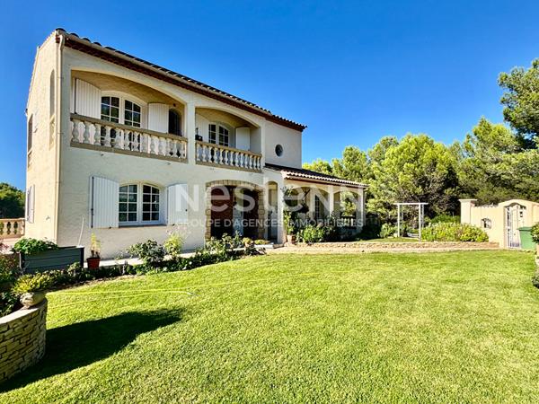 Maison composée de deux habitations (T5 140m² + T2 de 60m²) sur une parcelle de 4290m² dans un secteur prisé